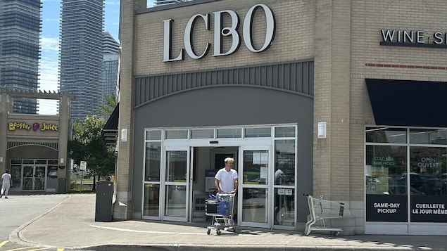 LCBO stores could close Friday as strike deadline approaches