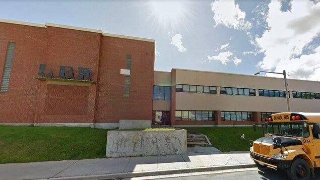 Capture d'écran de l'école sur Google Street View.