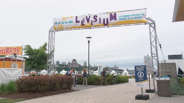 Inicio del primer festival de ciencia en Lévis