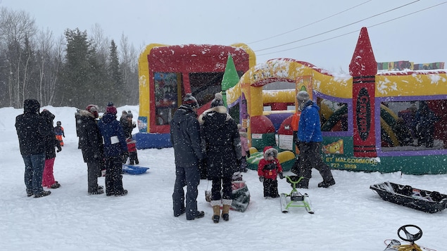 Les Valdoriens fêtent l’hiver malgré le froid et la neige