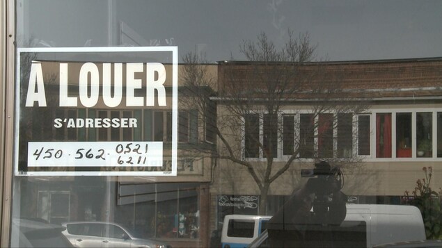 Plusieurs locaux commerciaux sont vacants dans le centre-ville de Lachute. Plusieurs locaux commerciaux sont vacants dans le centre-ville de Lachute.