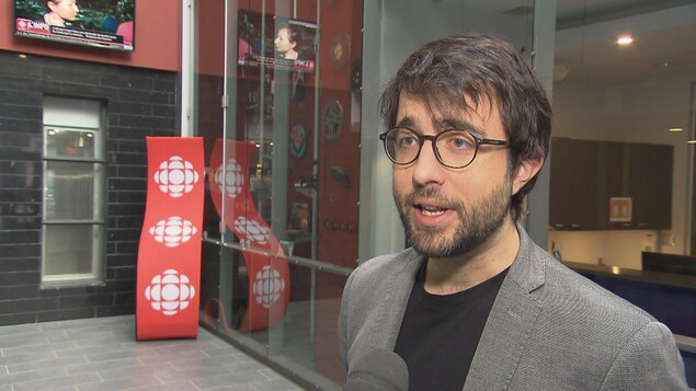 Louis-Philippe Lampron, professeur à la Faculté de droit de l'Université Laval Louis-Philippe Lampron, professeur à la Faculté de droit de l'Université Laval