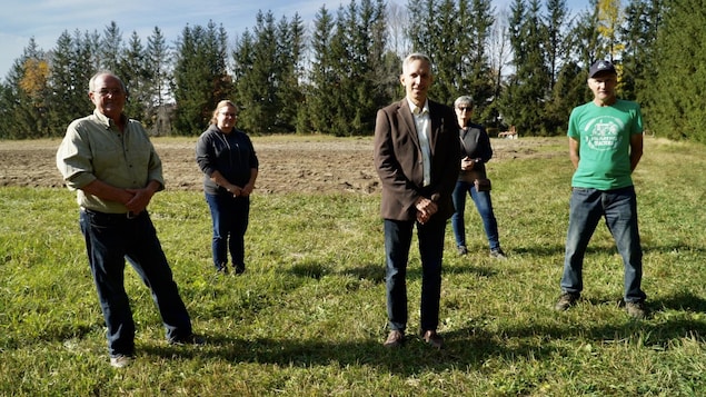 Usine du Lac-à-La-Pêche : Luc Trudel demande l’arrêt des travaux