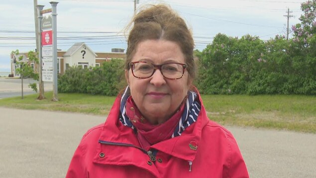 Lucie Lebouthillier, présidente du comité de sauvegarde de l'église de Bas-Caraquet. Lucie Lebouthillier, présidente du comité de sauvegarde de l'église de Bas-Caraquet.