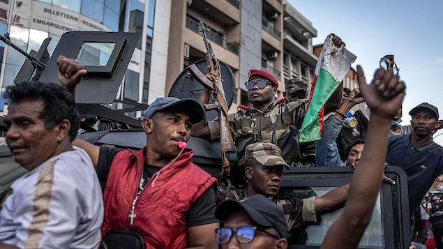 Madagascar : le président dénonce « une tentative de prise de pouvoir » de l’armée