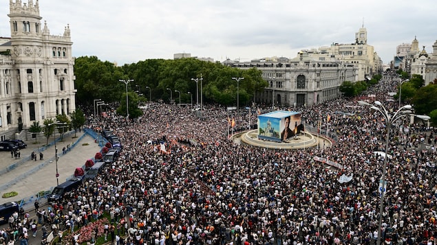 Des manifestations monstres en Espagne pour le droit au logement