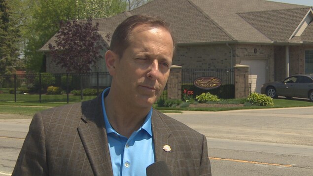 Le maire de Niagara Falls Jim Diodati Le maire de Niagara Falls Jim Diodati