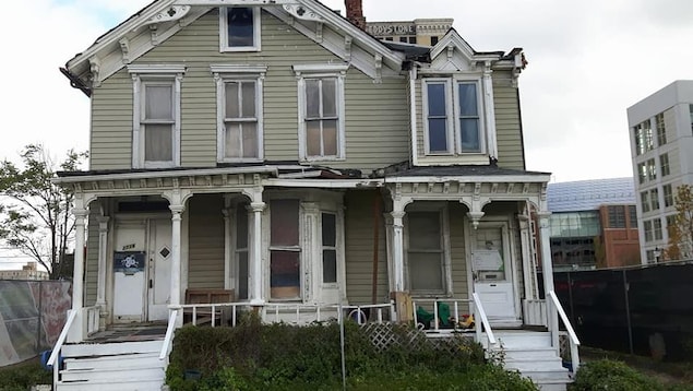 Une maison abandonnée à Détroit. Une maison abandonnée à Détroit.