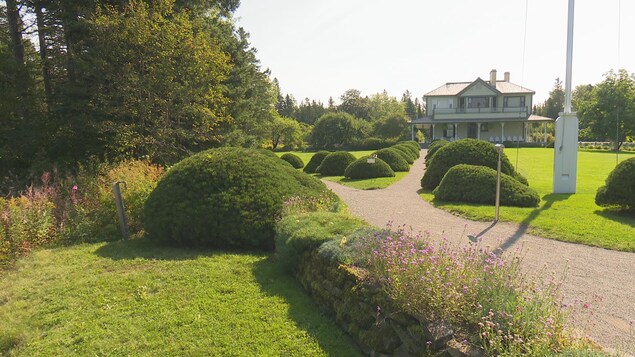 Un des sentiers des Jardins de Métis mène à la maison d'Elsie Reford.