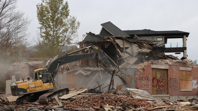 Destruction de la maison Rodolphe-Audette à Lévis.
