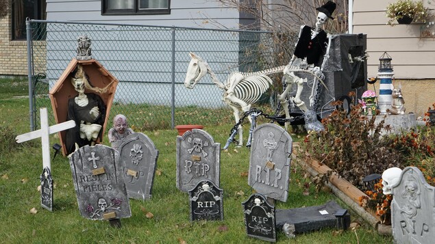 EN IMAGES : frissonnez devant les maisons de Winnipeg décorées pour l’Halloween