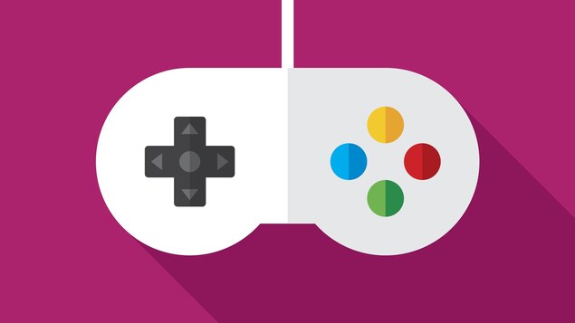 Un dessin d'une manette de jeux vidéo blanche et grise rappelant celle de la console Super Nintendo. Dans la partie gauche de la manette se trouve une croix directionnelle et, dans la partie droite, quatre boutons colorés. La manette est superposée à un fond rose.