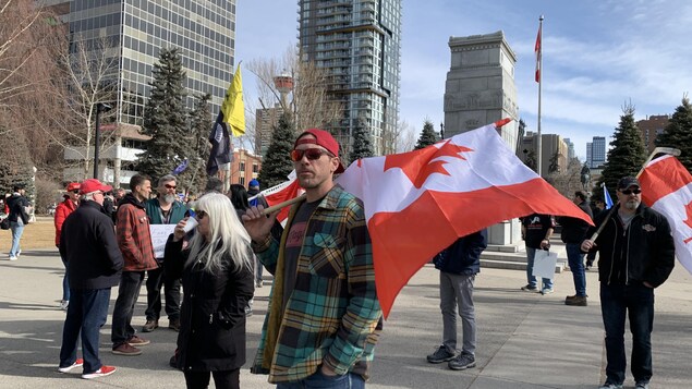 Des arrestations lors de la manifestation hebdomadaire à Calgary