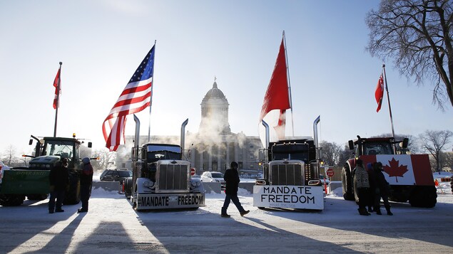 À Winnipeg, la manifestation de camionneurs se déplace au parc Memorial