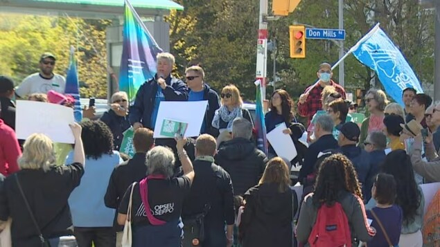 Manifestation contre le déménagement du Centre des sciences de l’Ontario
