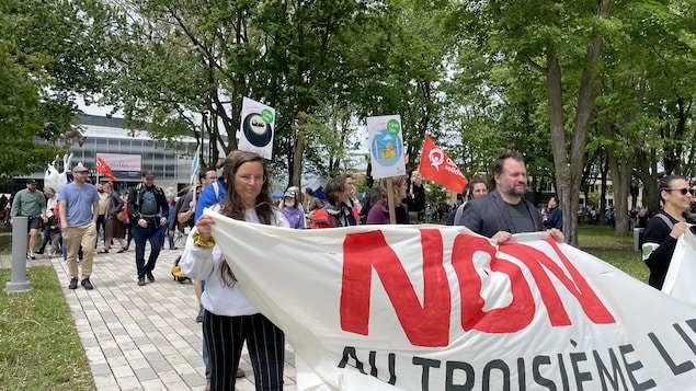 Une marche pour dire non au 3e lien