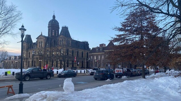 Un troisième jour de manifestation qui débute dans le calme à Fredericton