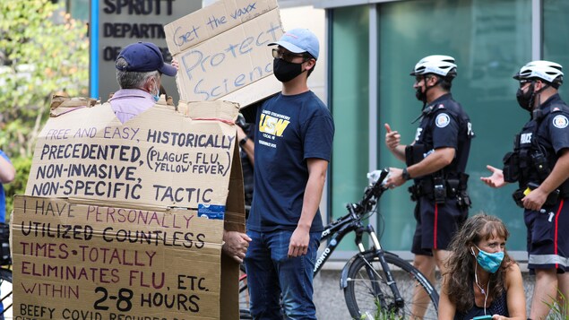 La Nouvelle-Écosse veut interdire les manifestations bloquant l’accès aux soins de santé
