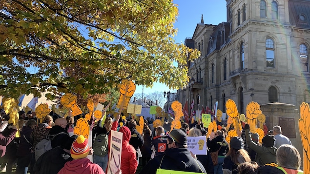 Retour forcé des travailleurs en santé : le SCFP poursuit le gouvernement provincial