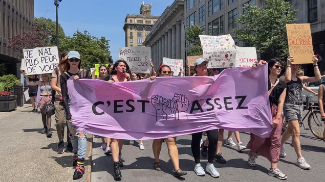 Manifestation à Montréal contre l’absolution conditionnelle de Simon Houle