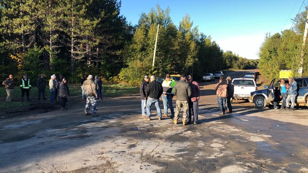 Manifestation contre l’exploitation de bleuetières à Tracadie