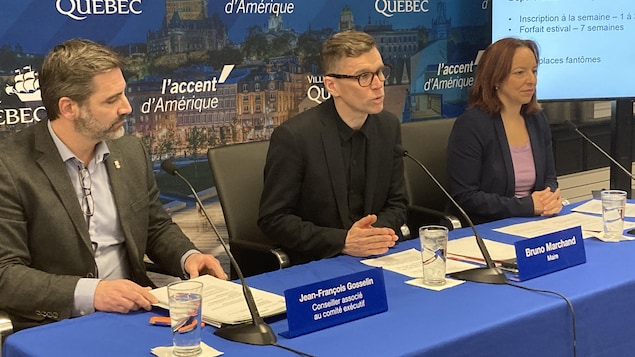 Jean-François Gosselin, Bruno Marchand et Marie-Pierre Boucher en conférence de pressse.
