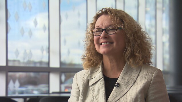 L'ex-ministre Marguerite Blais raconte son rôle de proche aidante. L'ex-ministre Marguerite Blais raconte son rôle de proche aidante.