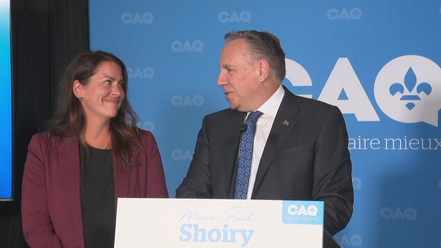 François Legault a remercié sa candidate Marie-Anik Shoiry.