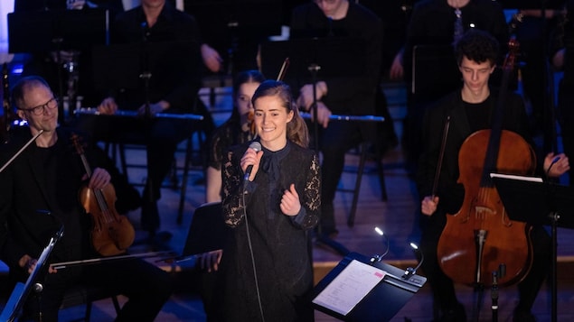 Marie-Claire Cardinal, première femme à assister un chef d’orchestre à l’OSQ