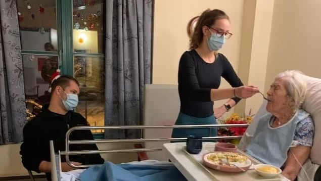 À 99 ans, elle est menacée de poursuites pour avoir omis de se présenter comme jurée