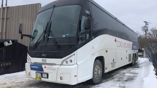 Un autocar de l'entreprise Maritime Bus.