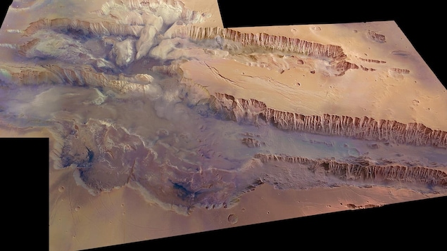 De grandes quantités d’eau auraient été détectées dans un canyon martien