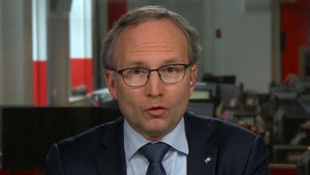 Le ministre de la Sécurité publique Martin Coiteux dans nos studios de Québec (archives) Le ministre de la Sécurité publique Martin Coiteux dans nos studios de Québec (archives)