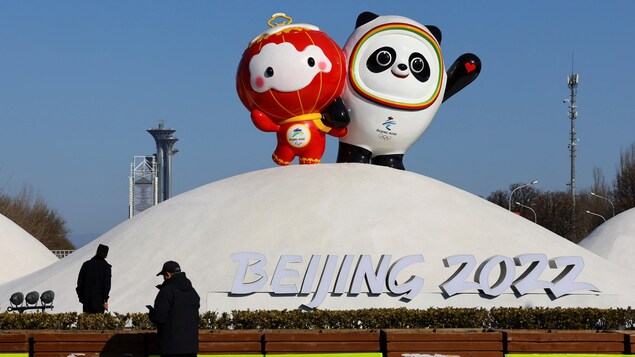 Les mascottes des Jeux olympiques et paralympiques de Pékin.
