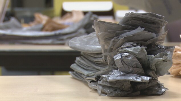 Un tas de sacs plastiques Un tas de sacs plastiques
