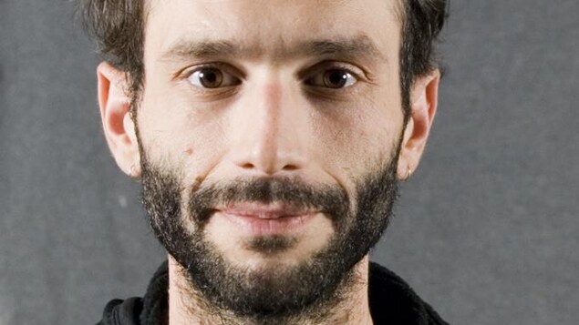 Mathieu Léger, artiste multidisciplinaire. Mathieu Léger, artiste multidisciplinaire.