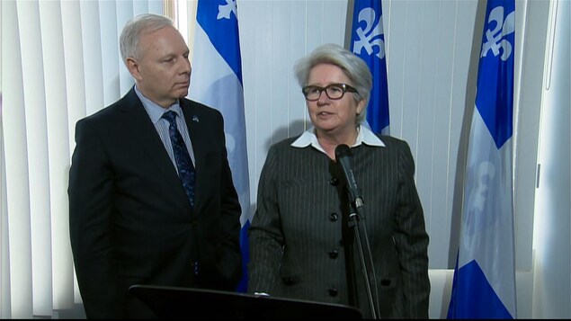Agnès Maltais en compagnie de son chef, Jean-François Lisée. Agnès Maltais en compagnie de son chef, Jean-François Lisée.