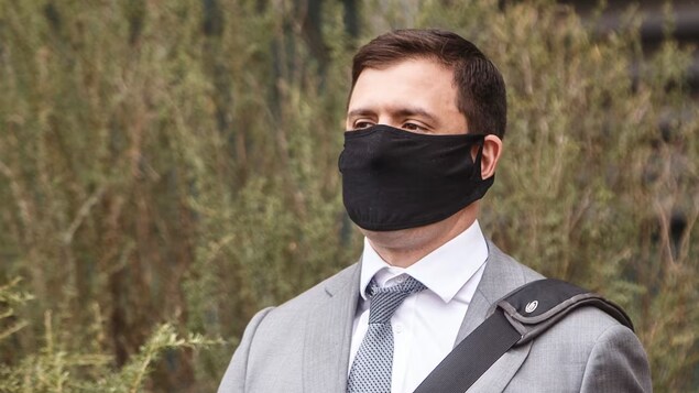 Peine prolongée pour l’ex-gérant d’un bar à Edmonton coupable d’agressions sexuelles