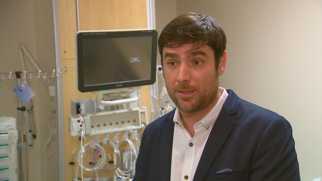 Matthew Weiss, pédiatre intensiviste au Centre mère enfant du CHU de Québec Matthew Weiss, pédiatre intensiviste au Centre mère enfant du CHU de Québec