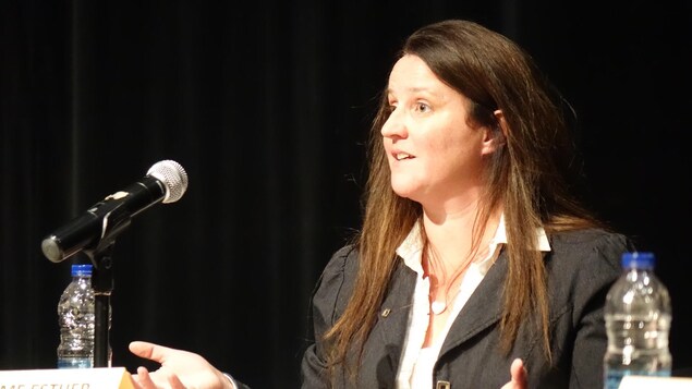 Maxime-Esther Bouchard, candidate à la préfecture de la Haute-Gaspésie Maxime-Esther Bouchard, candidate à la préfecture de la Haute-Gaspésie