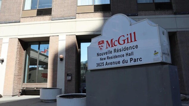 À l’Université McGill, les taux de COVID-19 passent par les toilettes