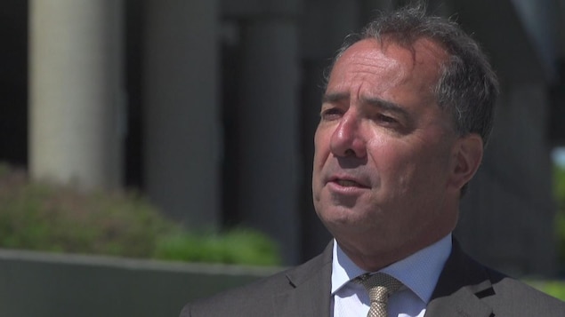 Me René Verret, avocat criminaliste en entrevue à Radio-Canada.