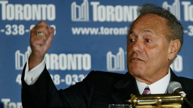 Décès de l’ancien maire de Toronto Mel Lastman