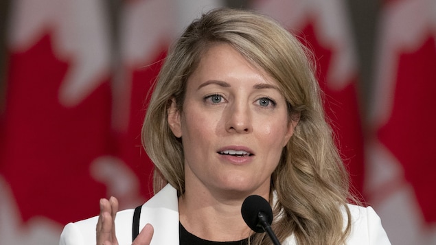 La ministre Mélanie Joly a reçu un résultat positif à un test de COVID-19