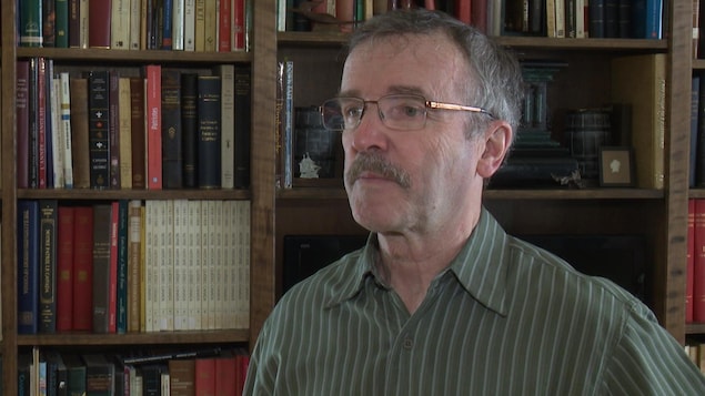 Michel Goudreau réside à Pointe-à-la-Croix au Québec, mais il vit à l'heure de l'Atlantique Michel Goudreau réside à Pointe-à-la-Croix au Québec, mais il vit à l'heure de l'Atlantique