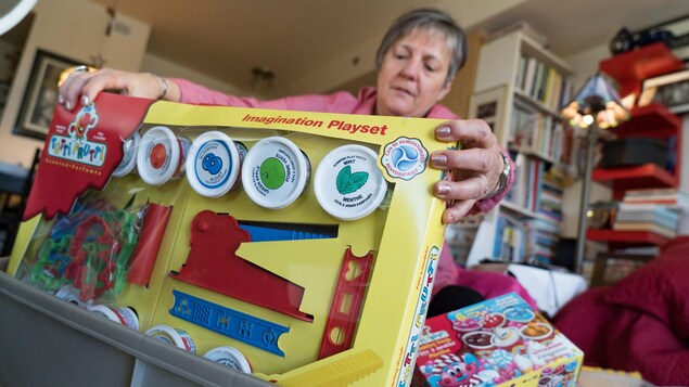 L’inventrice de la pâte à modeler Tutti Frutti, Micheline Desbiens L’inventrice de la pâte à modeler Tutti Frutti, Micheline Desbiens