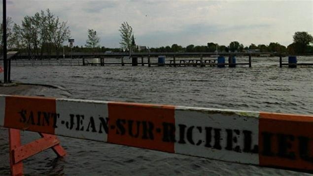 Saint-Jean-sur-Richelieu lors des inondations printanières de 2011 Saint-Jean-sur-Richelieu lors des inondations printanières de 2011