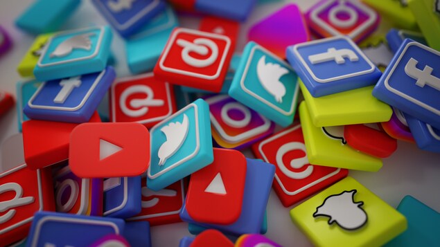 Logos de Pinterest, Facebook, Twitter, Snapchat, TouTube, Instagram