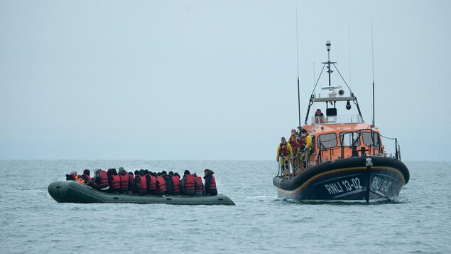 Un avion sera déployé au-dessus de la Manche pour repérer les passeurs de migrants