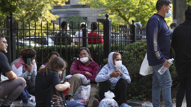 Migrants déplacés aux États-Unis : le Trésor enquête sur le gouverneur de Floride